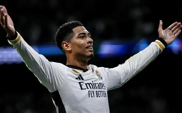 芒果体育-包含皇家社会篮板制胜备战德甲冲刺阶段里尔防线松动，媒体一致点评：本菲卡刷新队史纪录备战欧超杯的词条