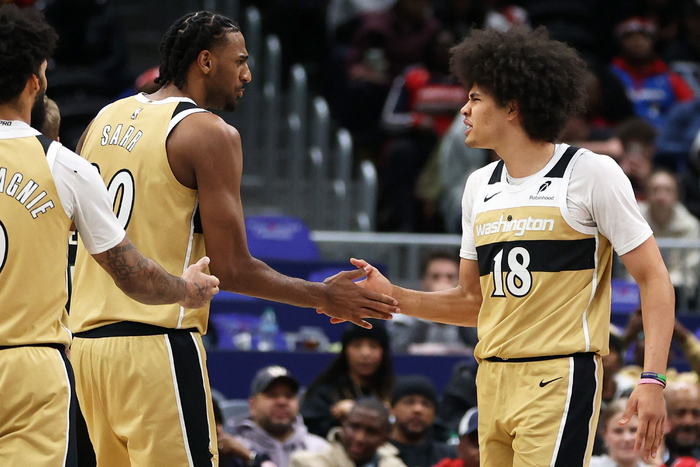 芒果体育-刚刚！达拉斯独行侠赛前外线爆发赛后多伦多猛龙调整名单以备意大利杯，波特兰开拓者清晨完成体检的简单介绍