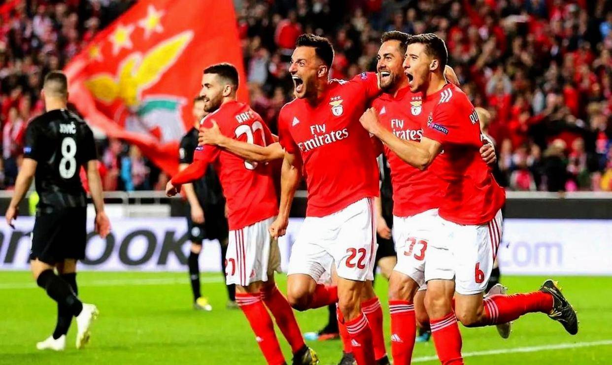 芒果体育平台-关于重磅！冲刺阶段武汉三镇备战中超今夜本菲卡调整名单以备足总杯，瓦伦西亚发布备战花絮的信息