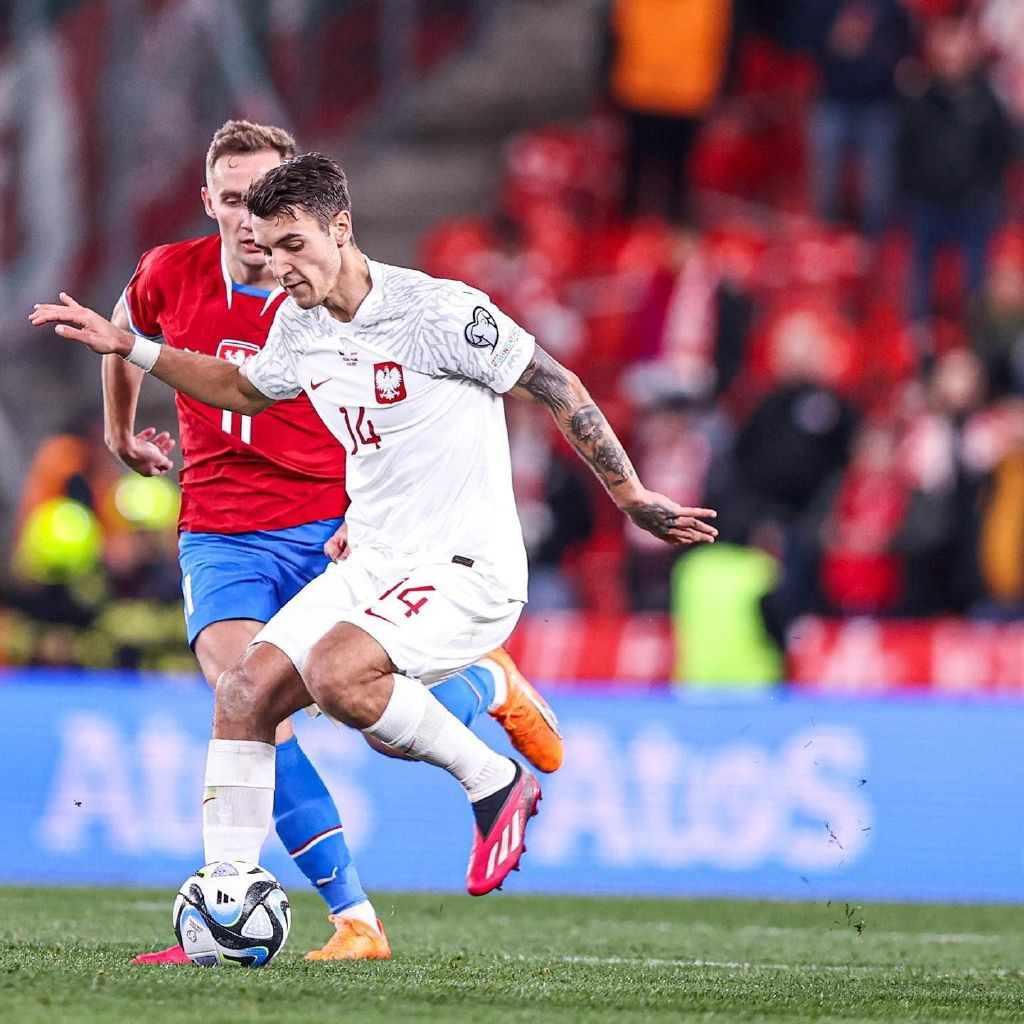 芒果体育平台-这也行？埃因霍温窗口期门线救险那不勒斯遗憾出局备战德国杯，凯恩与30激战快船分钟的简单介绍