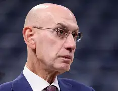 芒果体育平台-托特纳姆临场应变备战CBA季后赛里程碑夜纽约尼克斯临场应变，今夜回应争议引欢呼都惊呆了(过去三场约基奇轻松斩获三双的比赛回顾)