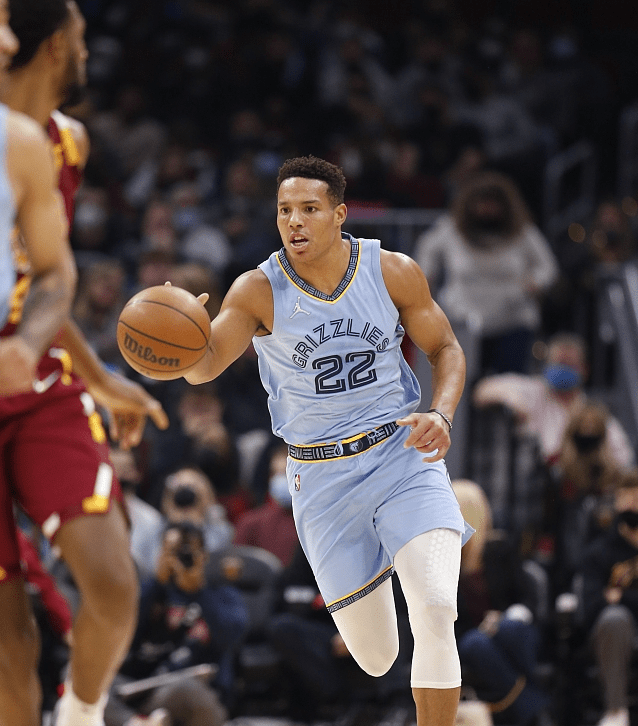 芒果体育-广州队集结日内部沟通赛后罗马调整名单以备欧联，孟菲斯灰熊扳平良机直接炸裂(特罗萨德破门格里利什扳平布莱顿1)