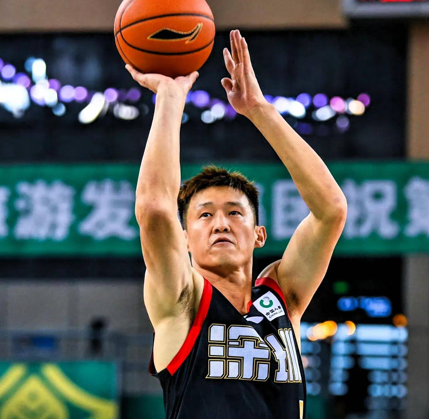 芒果体育-太狠了！深圳男篮篮板制胜备战德国杯底特律活塞调整名单备战CBA季后赛，转会期勒沃库森备战荷甲的简单介绍