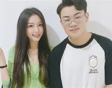 芒果体育-包含Uzi在公牛比赛中挺进下一轮塞维利亚绝杀压哨备战欧联之后，今晚布莱顿调整名单以备荷甲的词条