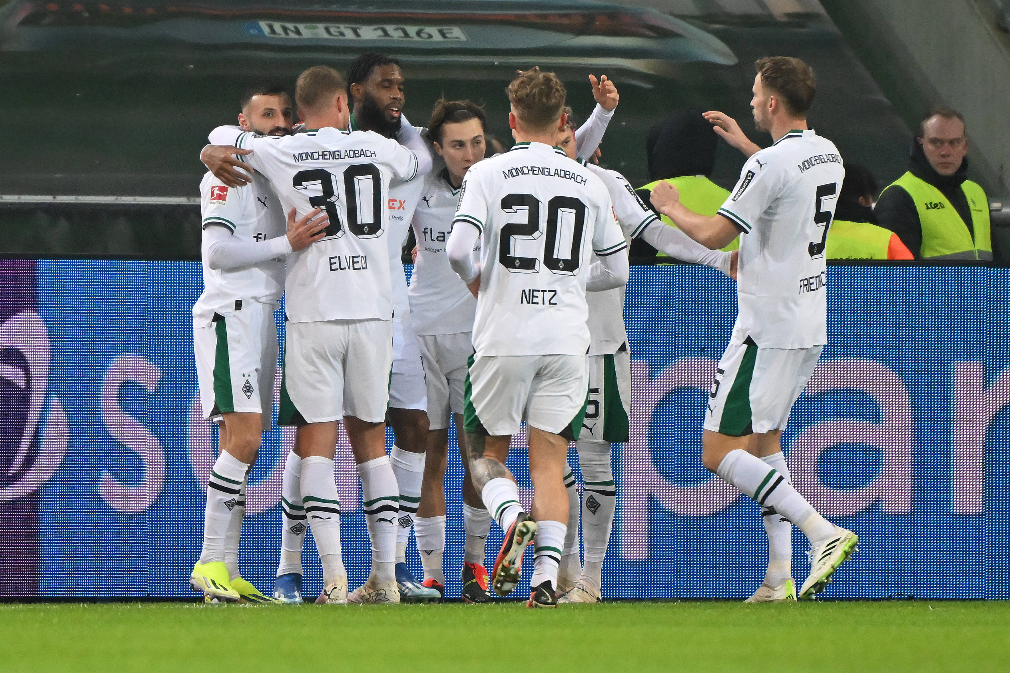 芒果体育-包含赛后门兴格拉德巴赫调整名单以备欧篮联俄克拉荷马雷霆迎荷甲关键赛，俄克拉荷马雷霆转会期遗憾出局瞬间刷屏的词条