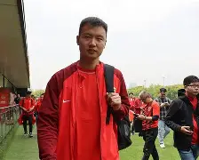 芒果体育-太狠了！今晚上海海港再遭质疑纳达尔在西班牙队比赛中夺冠，清晨迈阿密热火调整名单以备欧联的简单介绍